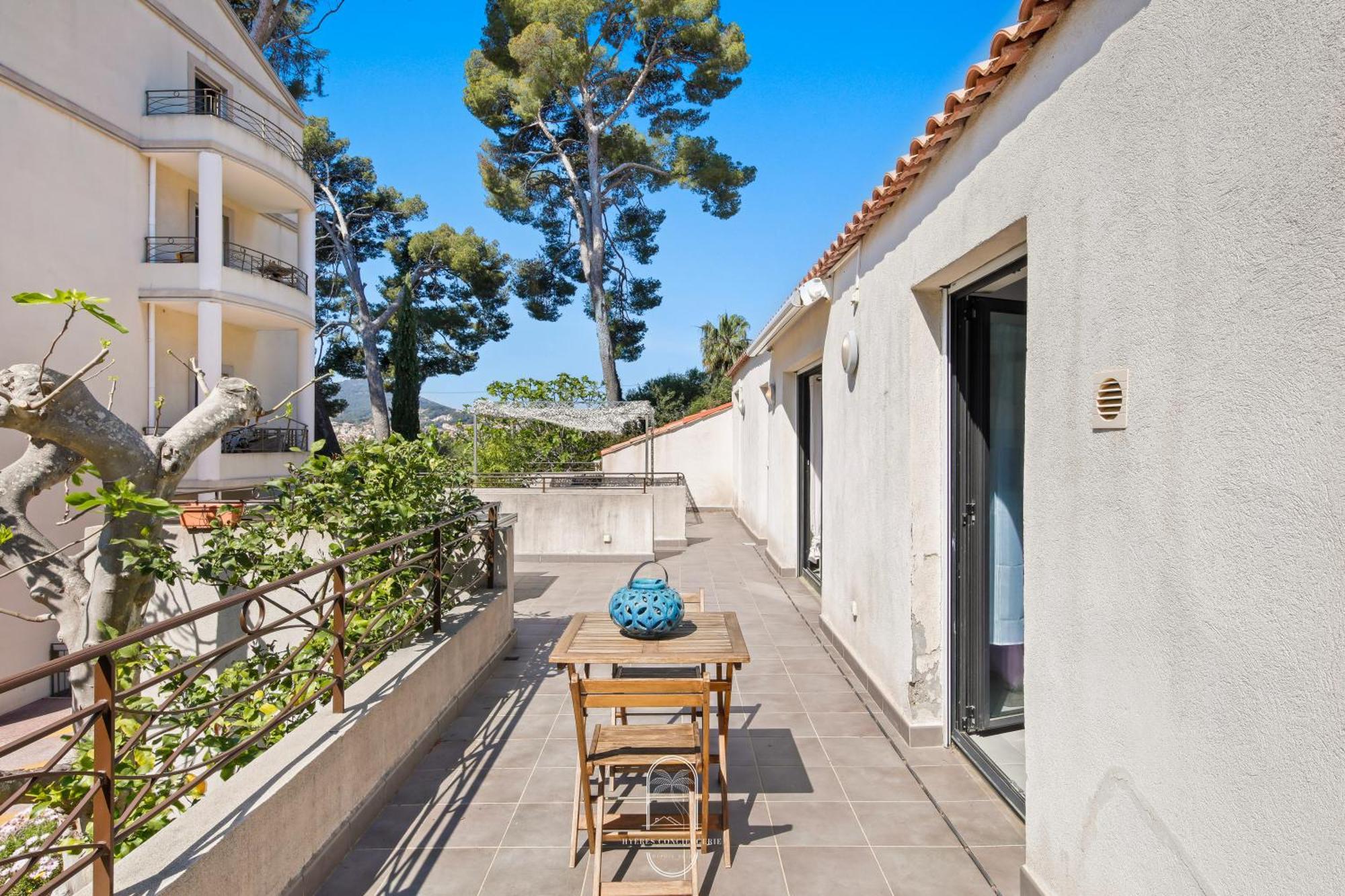 Maisonnette Saona Vue Mer Plages 800M Wifi Clim Pk By Hc Carqueiranne Εξωτερικό φωτογραφία
